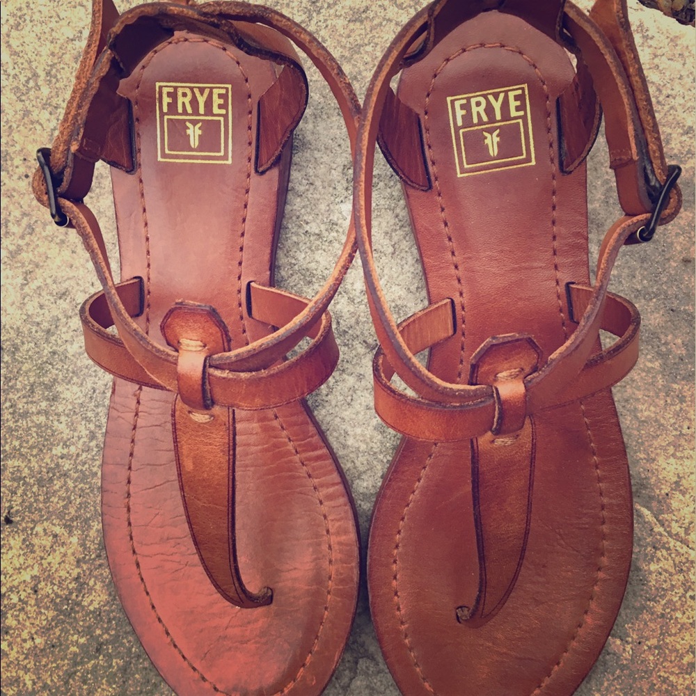 ~*Rachel T Sandal size 7~*