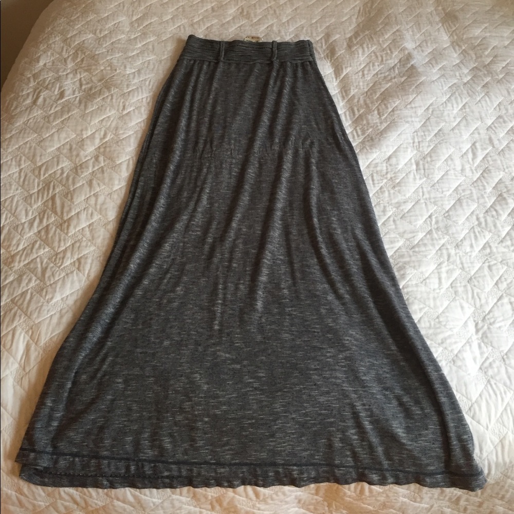 Max studio maxi skirt!