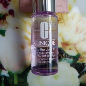 CLINIQUE. Take the Day off Makeup Remover. NEW