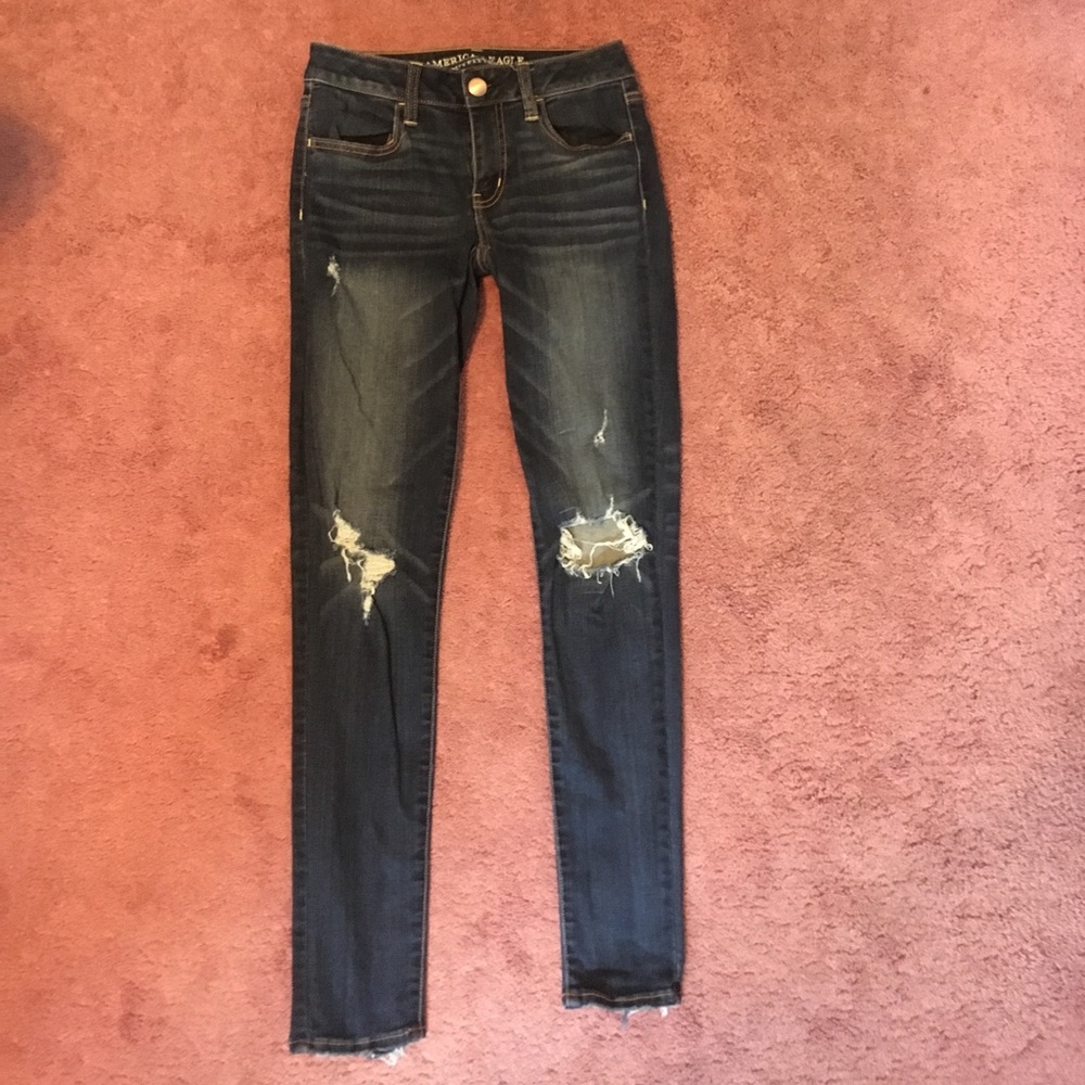 AMERICAN EAGLE RIPPED JEGGINGS