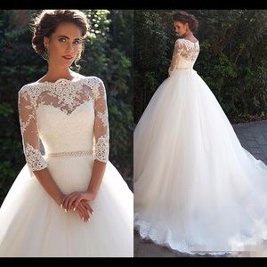 *NEW White lace 3/4 sleeve ball gown Wedding Dress