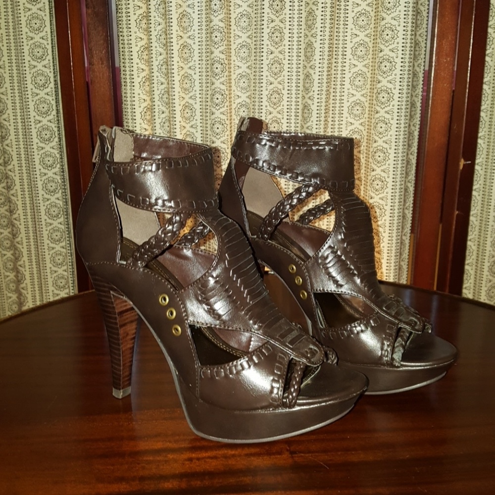 ❌SOLD❌Brown Chinese Laundry ankle strap heels