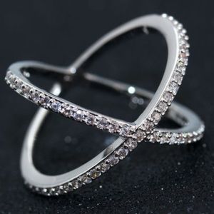 925 Sterling Silver White Criss-Cross Ring