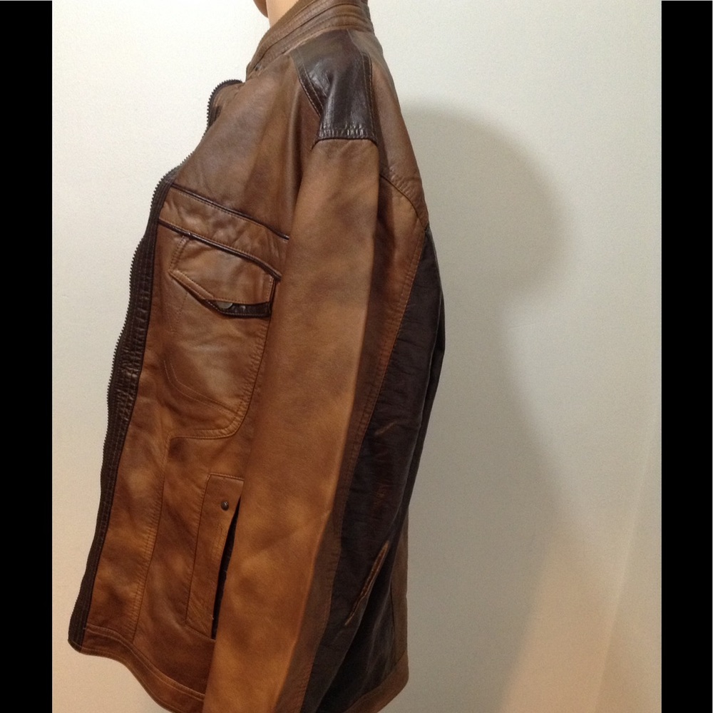 Men Jones Two-Tone Jacket - Picture 6 of 7