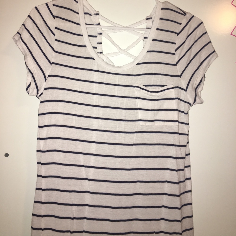 Soft shirt with cross back 😍😍