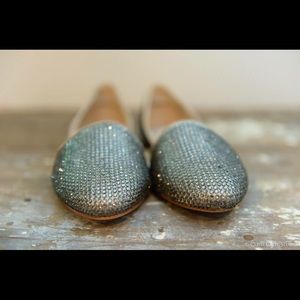 Steve Madden 💍 Rhinestone Embellished Suede Flats