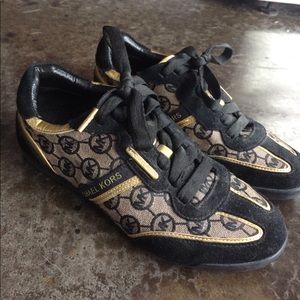 Size 7 Michael Kors sneakers
