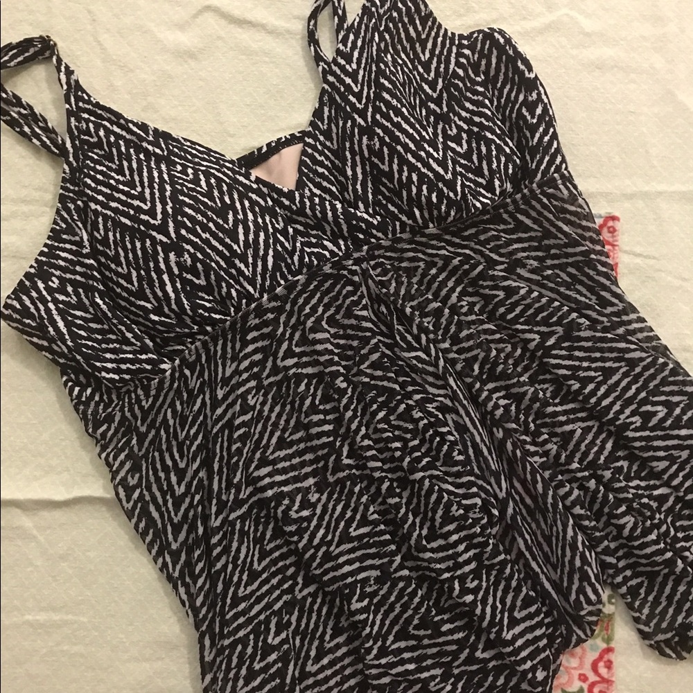 Top and bottom swim wear