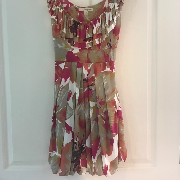 Dress - Picture 1 of 2