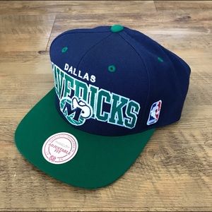 Mitchell & Ness NBA Snapback Hat -- Dallas Mavs