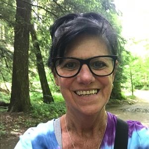 Meet your Posher, Connie