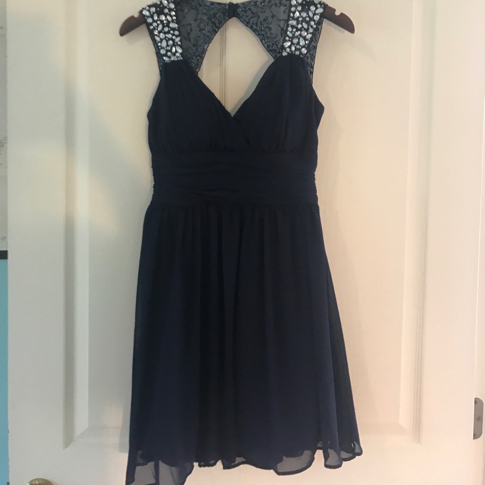 Dress - Picture 1 of 2