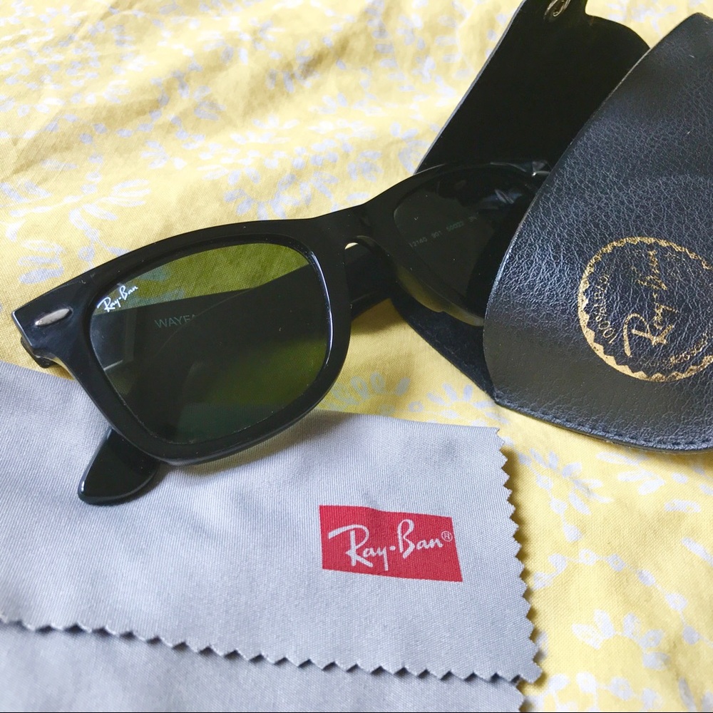 Ray-Ban Original Wayfarer Classic Black Sunglasses