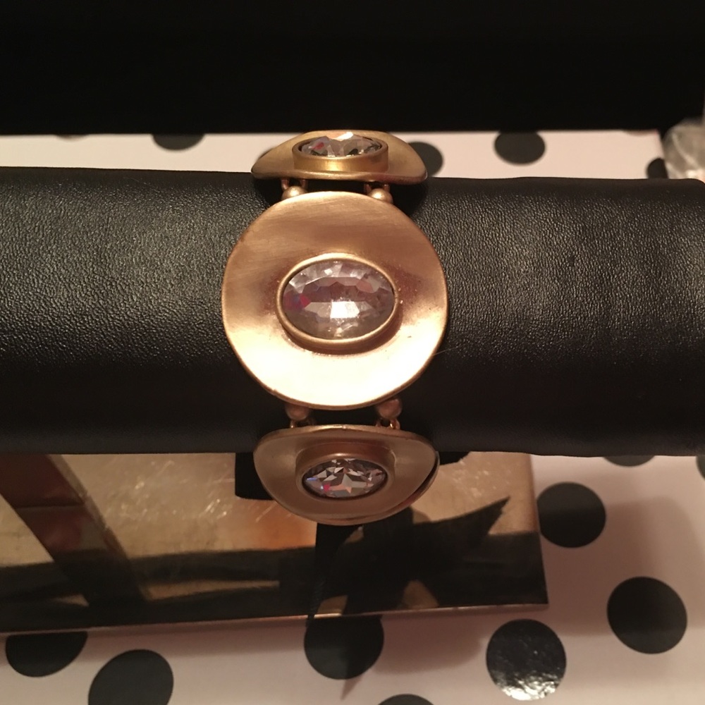Gold disk with rhinestones center bracelet