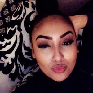 Meet your Posher, Amarilys