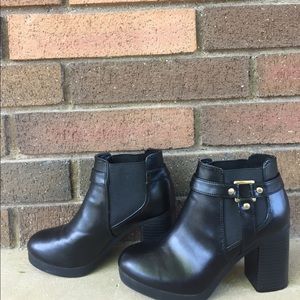 The cutest heeled booties