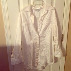 CAbi Womens classic white button down