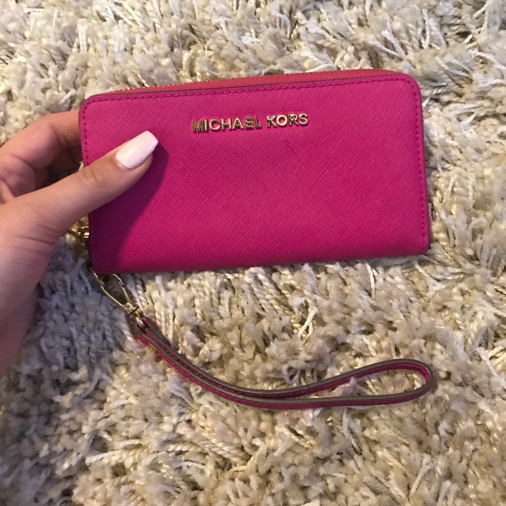 Michael Kors pink wristlet