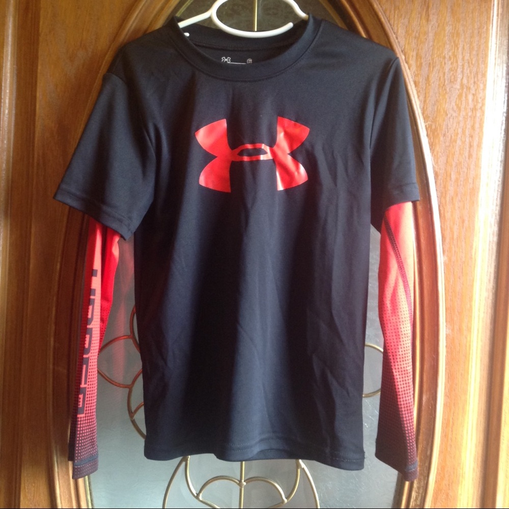 UA long sleeve tshirt