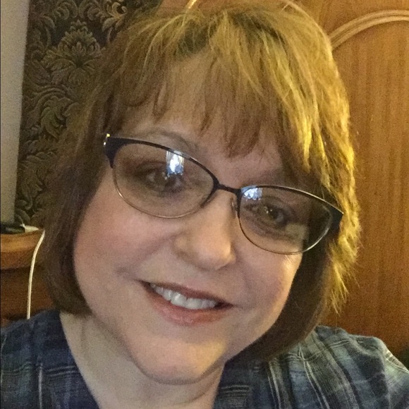 Meet your Posher, Rhonda - Picture 1 of 1