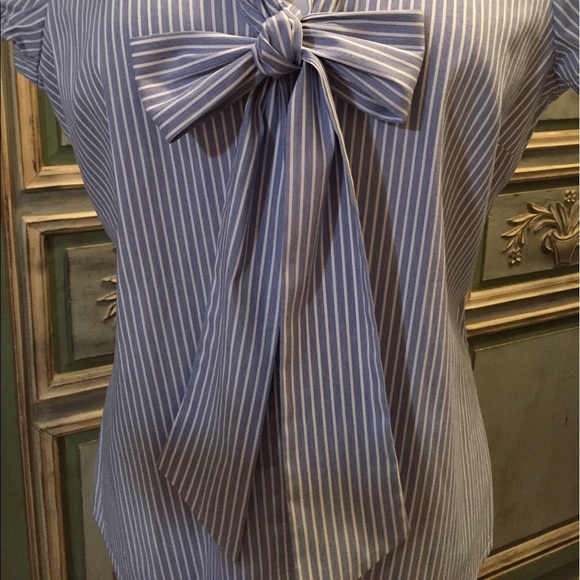 Pinstripe Dress Shirt Bow Detail 🎀 THE LIMITED - Picture 4 of 8