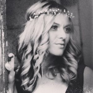 Meet your Posher, Aja