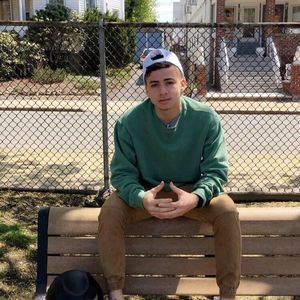 Meet your Posher, Wilfredo