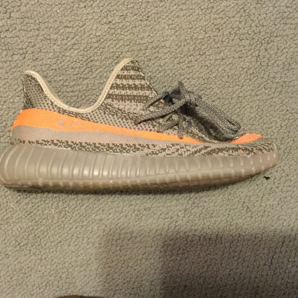 Replica Yeezy 350 Belugas - Picture 2 of 3