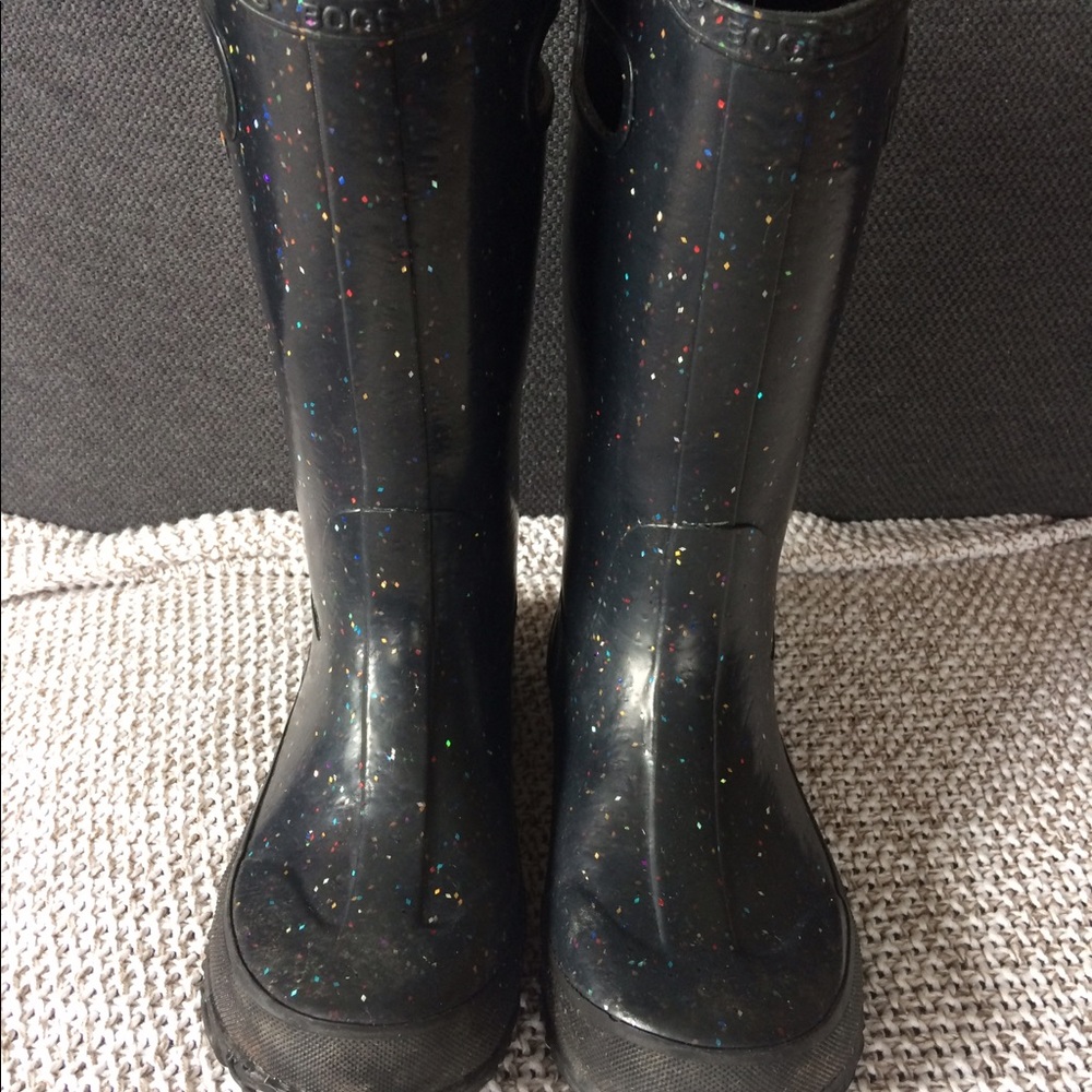 Glitter bogs rain boots ☔️