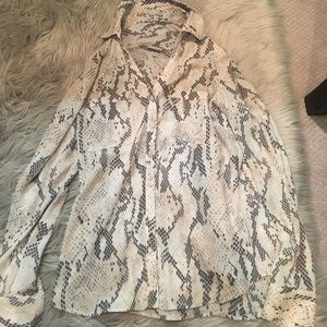 Long sleeve button down blouse. perfect condition