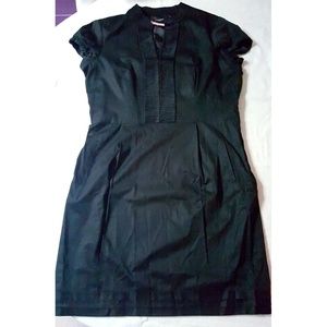 Gorgeous little black dress