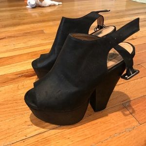 Steve Madden open toe black heels