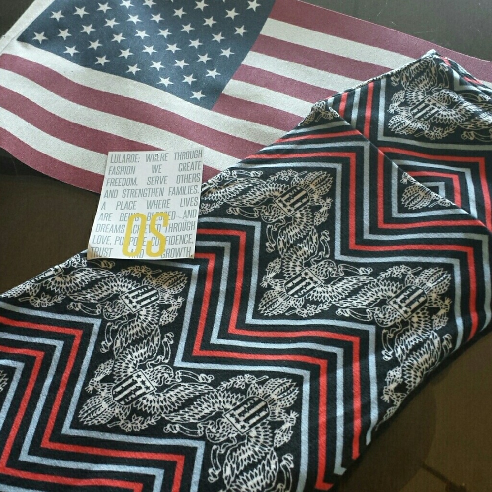 LuLaRoe Americana leggings
