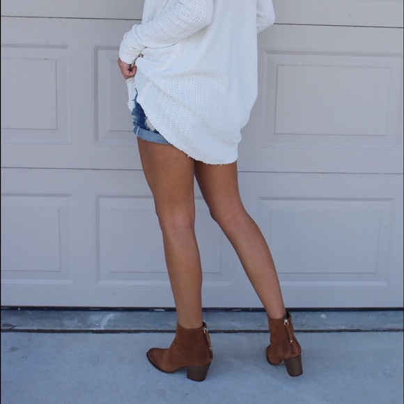 Whiskey Distressed Ankle Bootie - Picture 4 of 8