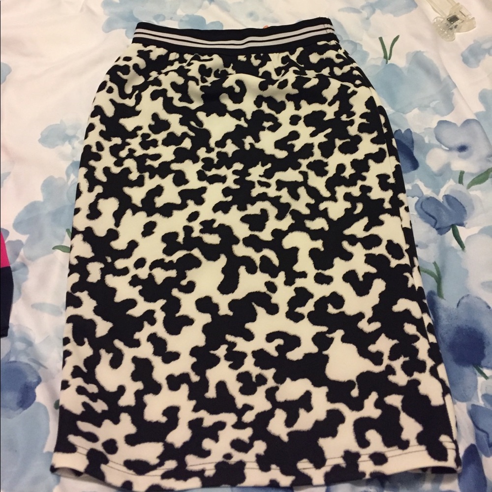 Bongo Skirt size Small