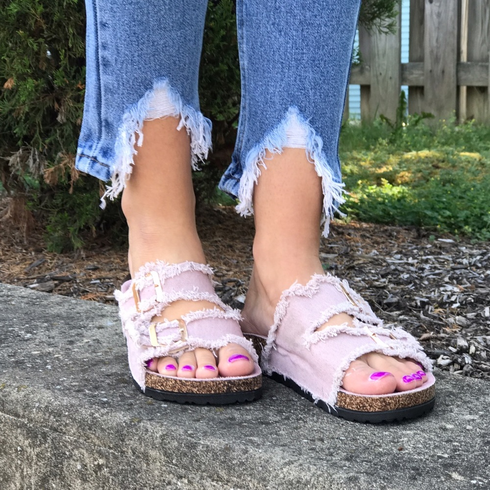 SOLD OUT ! Dusty Pink Flat Birk Sandals - Picture 4 of 8