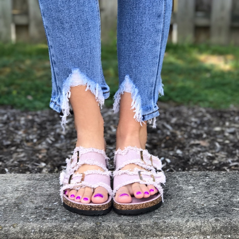 SOLD OUT ! Dusty Pink Flat Birk Sandals - Picture 5 of 8