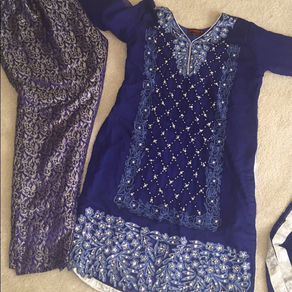 INDIAN/ PAKISTANI SHALWAR KAMEEZ || BRAND NEW