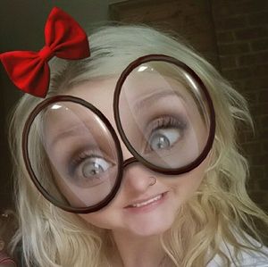 Meet your Posher, Megan