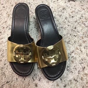 Reposh Tory Burch shoes there are to small for me