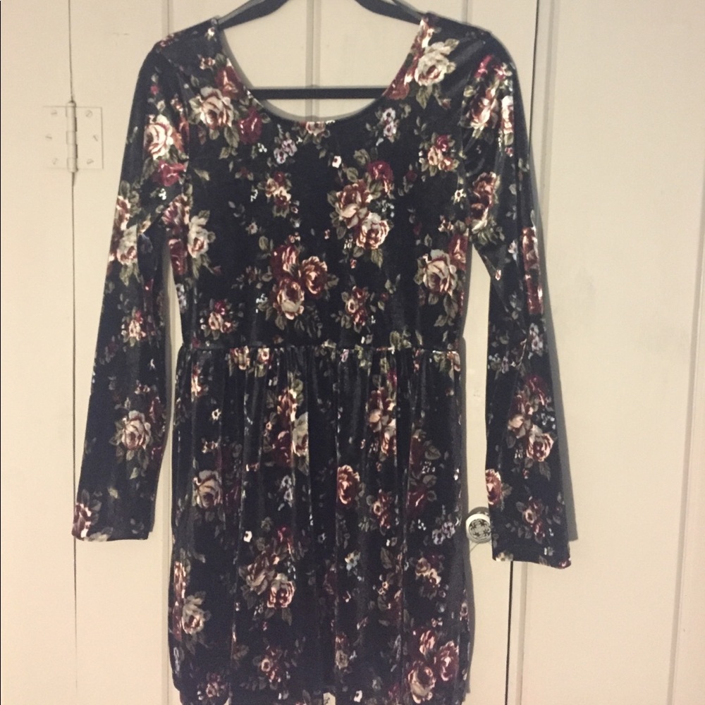 Black floral long sleeve dress