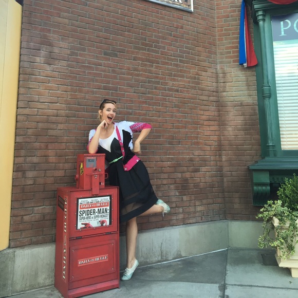 Meet your Posher, Shay - Picture 3 of 4