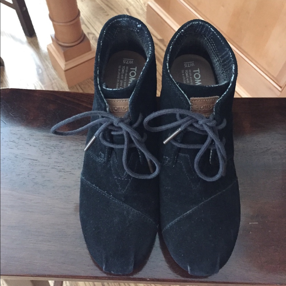 Toms wedges