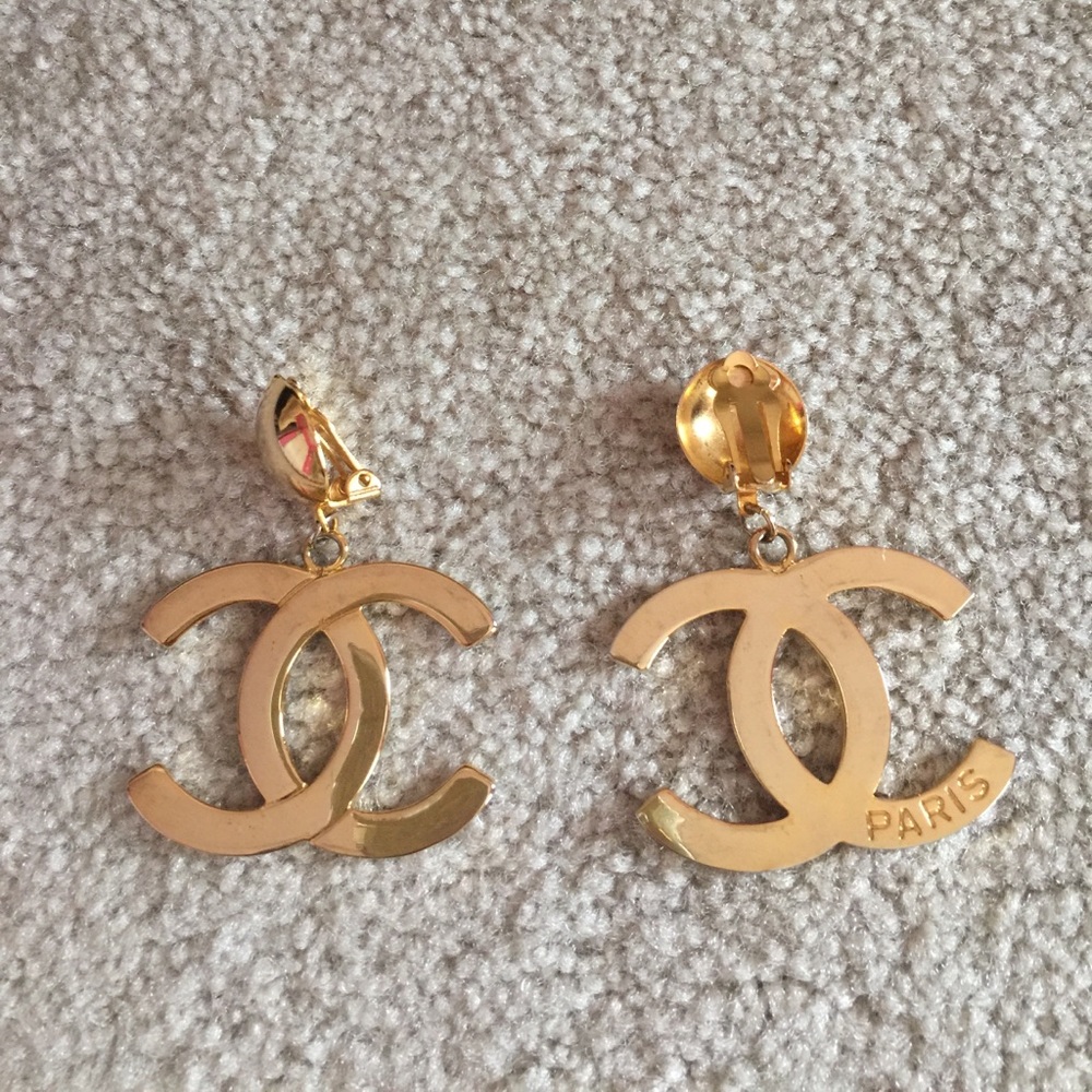 Authentic Chanel earrings - Vintage