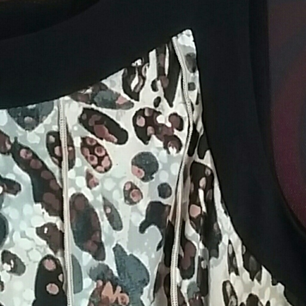 Dress - Picture 3 of 4