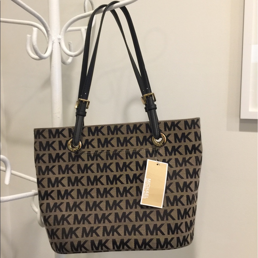 Michael Kors Jet Set Purse