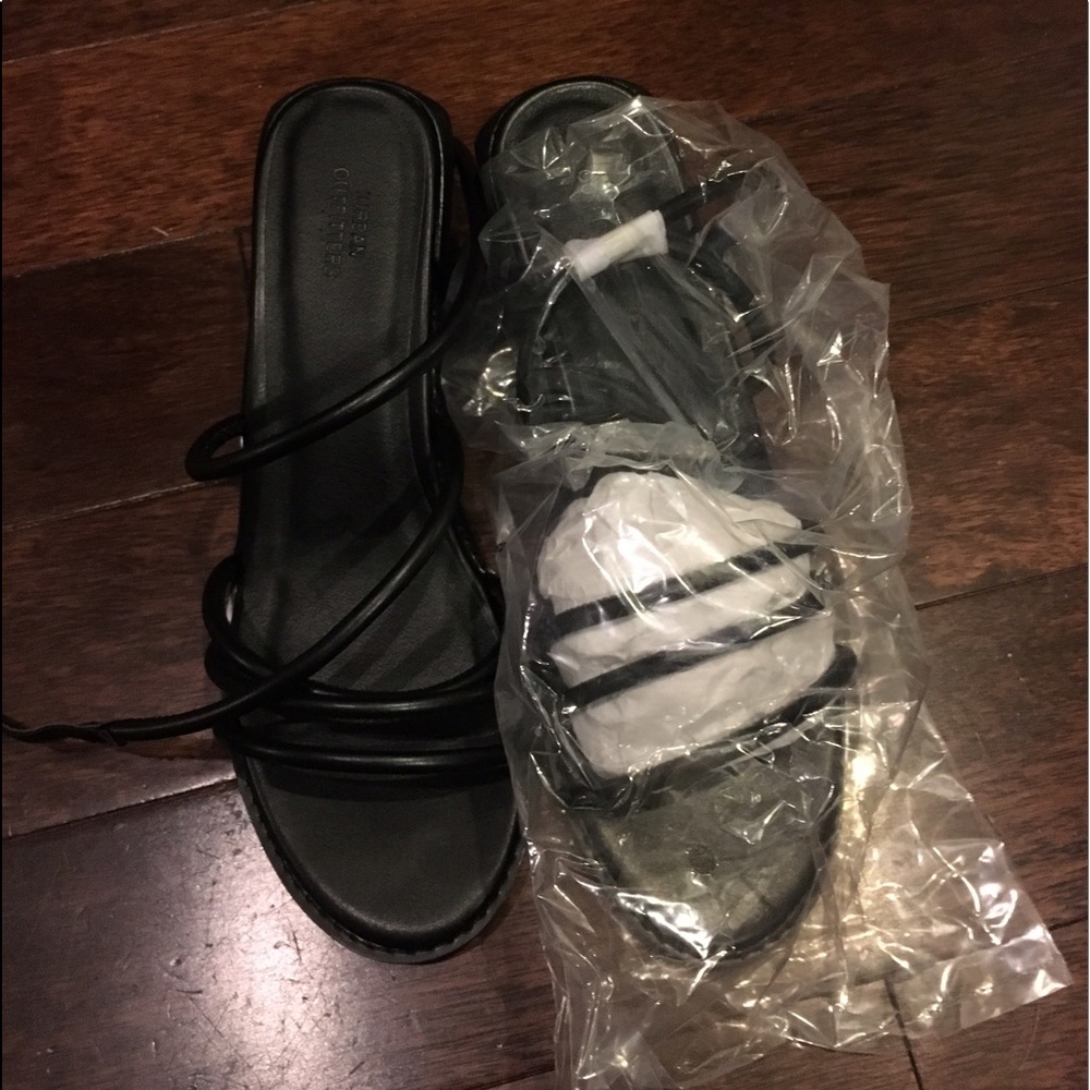 BRAND NEW UO SANDALS WITH THE BOX!!