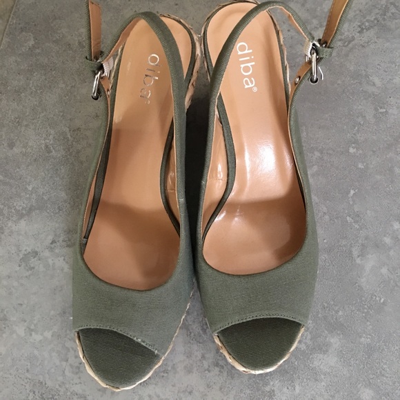 Diba Shoes - NEW! PEEP TOE SANDALS  (WEDGES)