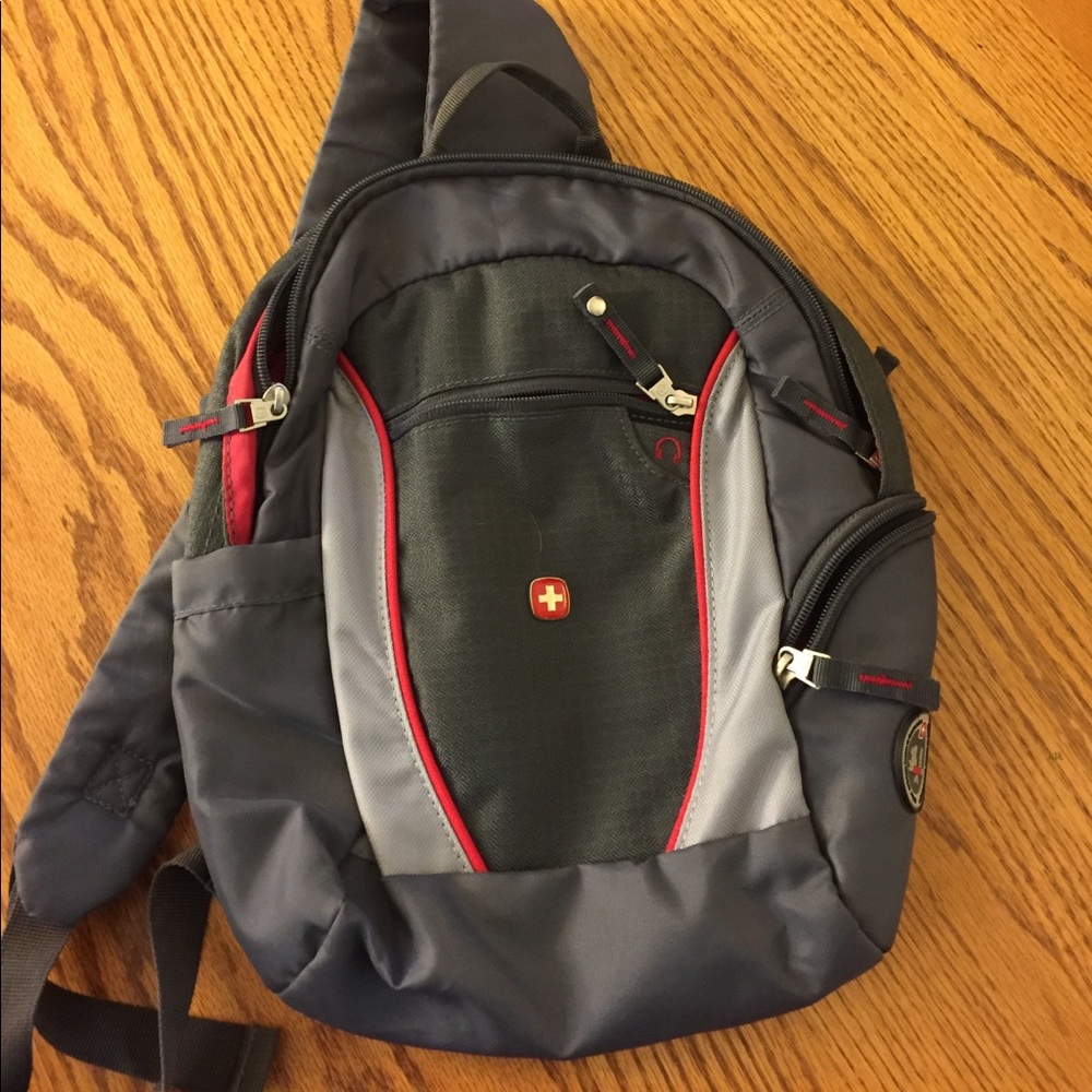 Barely used Swiss gear one shoulder mini backpack