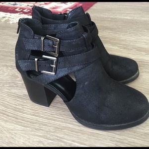 Cut out booties with buckles